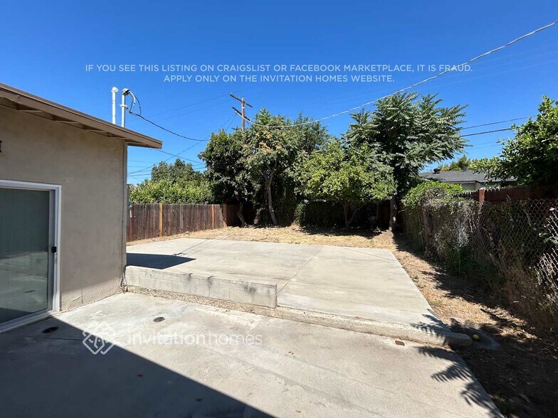 Building Photo - 13515 Raven St