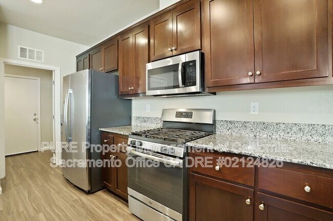 Building Photo - 5512 Amnest Way