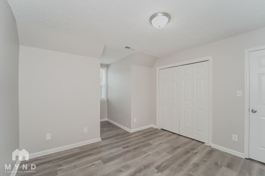 Building Photo - 157 Antelope Dr