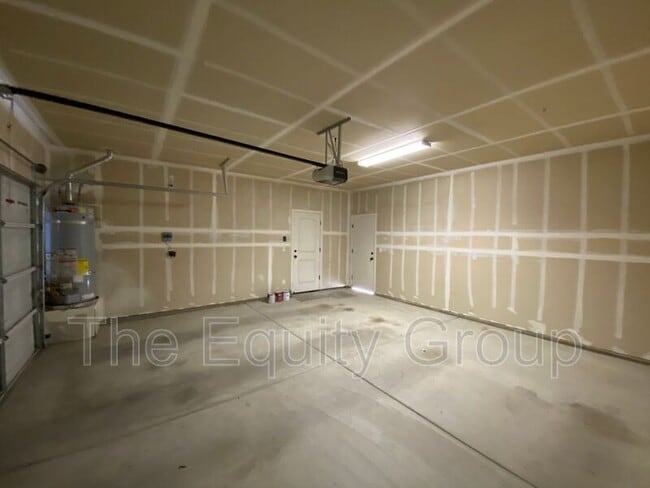 Building Photo - 3212 N Noyes Ct