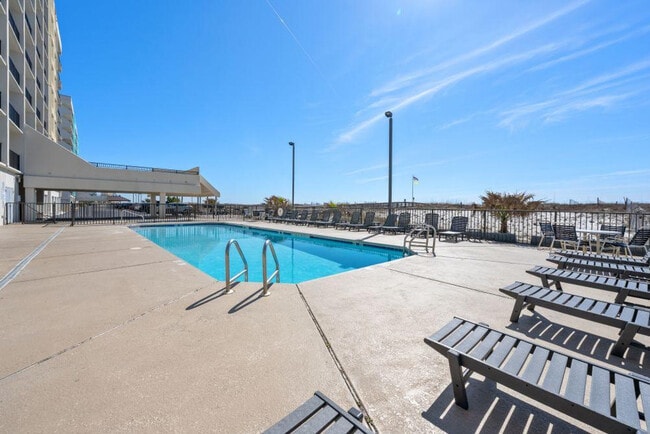 Building Photo - 111 W Beach Blvd