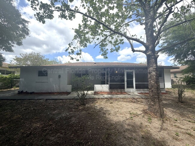 Building Photo - 7010 Ironwood Dr