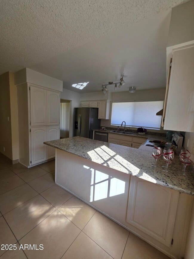 Building Photo - 10470 E Clinton St