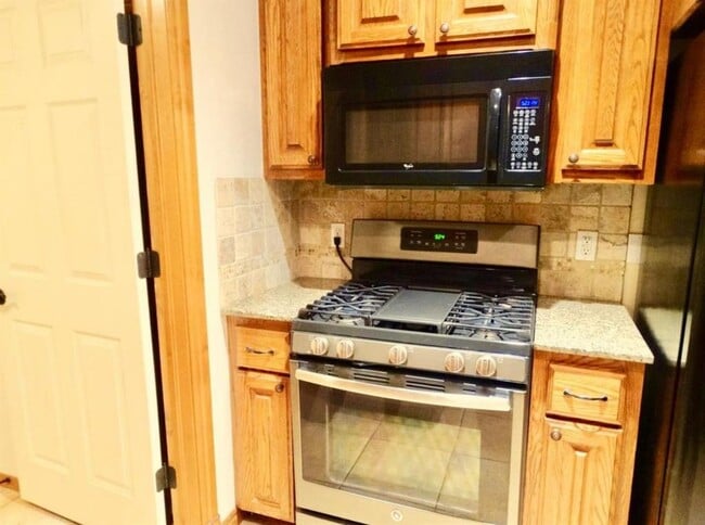 Building Photo - 566 W Alamo Ct Way