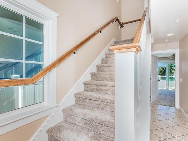 Building Photo - 2063 Cambridge Ave