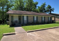 Building Photo - 3504CU