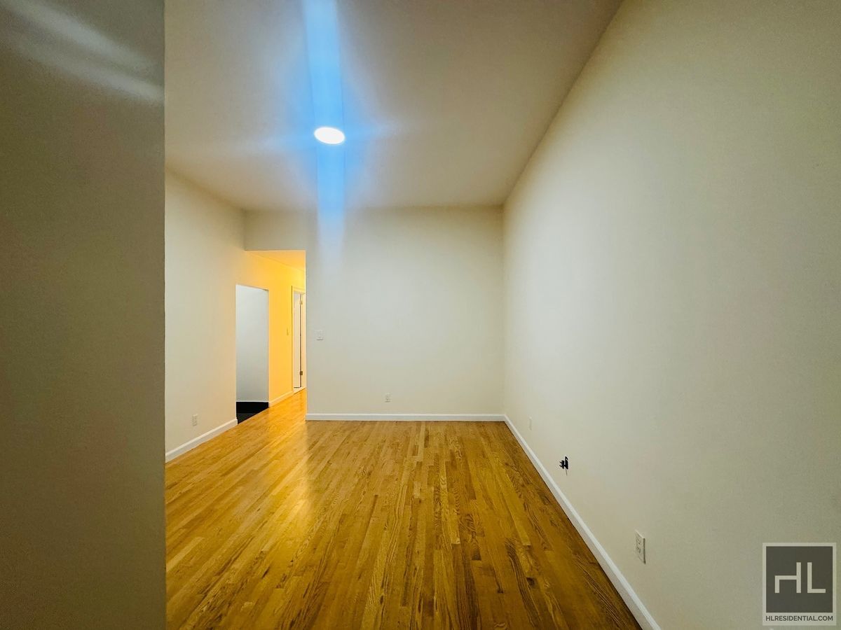 Building Photo - East 91st Street