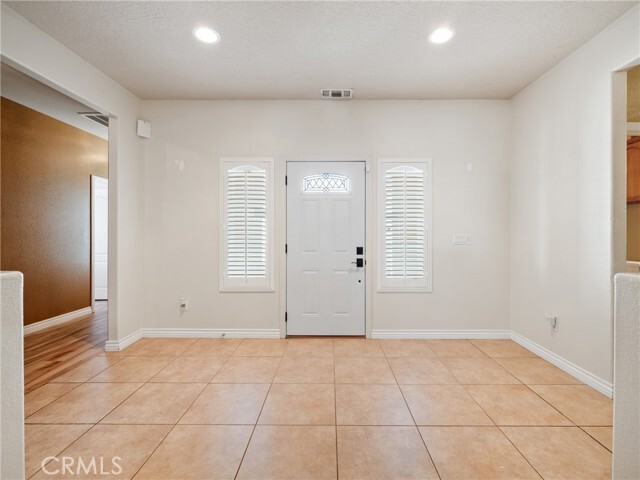 Building Photo - 14096 Branding Iron Dr
