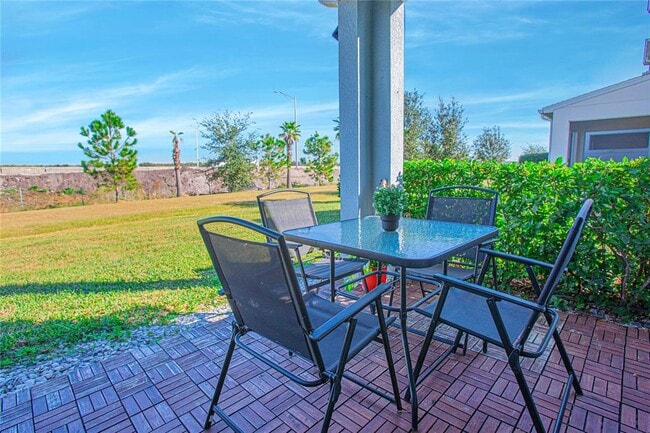 Building Photo - 3851 Plainview Dr