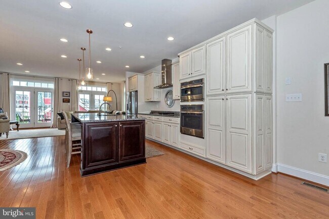 Building Photo - 9124 Kenway Ln