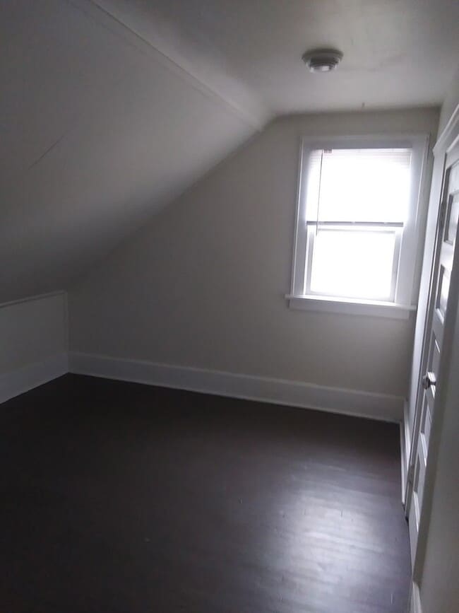 Building Photo - 713-713-713-712 13th Ave