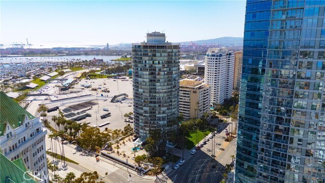 Building Photo - 700 E Ocean Blvd