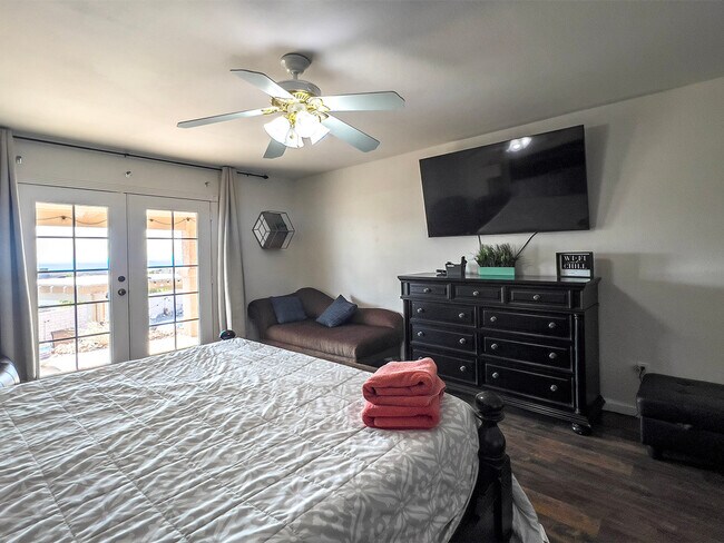 Building Photo - 3853 Lodestar Ln