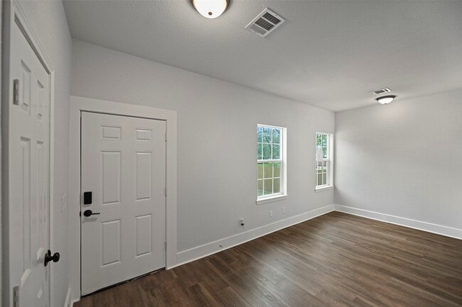 Building Photo - 17507 Wild Oak Dr