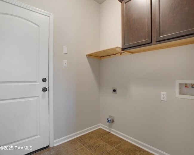 Building Photo - 132 Timber Edge Dr