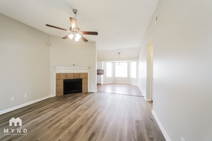 Building Photo - 7357 Lee Ann Dr