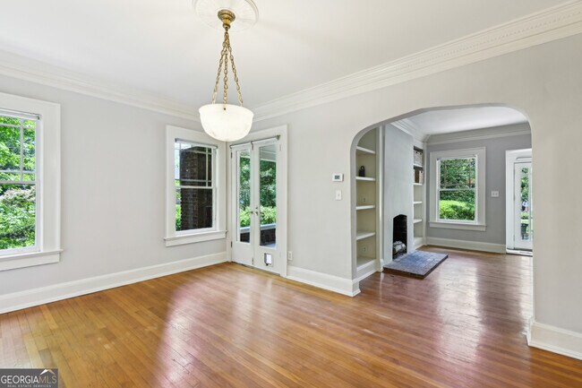 Building Photo - 1500 N Highland Ave NE
