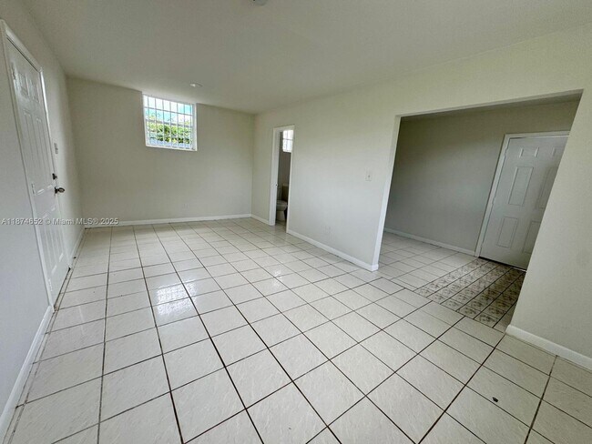 Building Photo - 1234 NW 52nd St