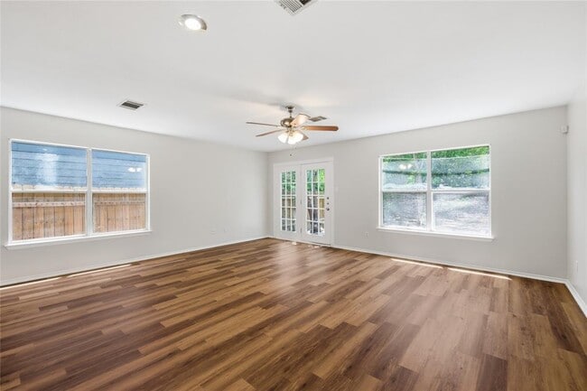 Building Photo - 10316 Garbacz Dr