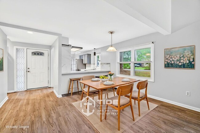 Building Photo - Spacious Home in the Heart of Summerville