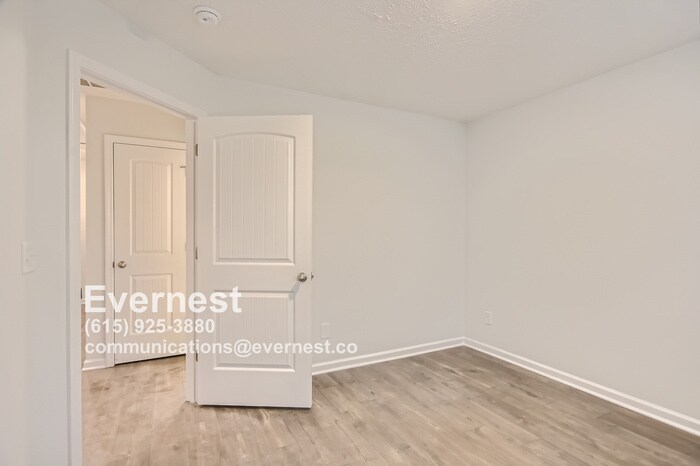Building Photo - 130 Carver Ln