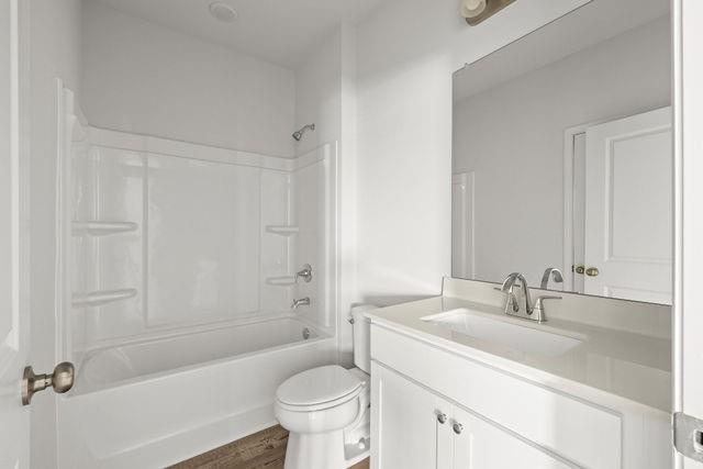Building Photo - 712 Hedwig Dr