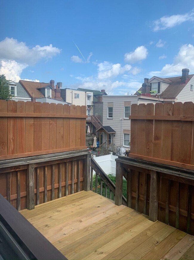 Building Photo - 1511 Hatteras St