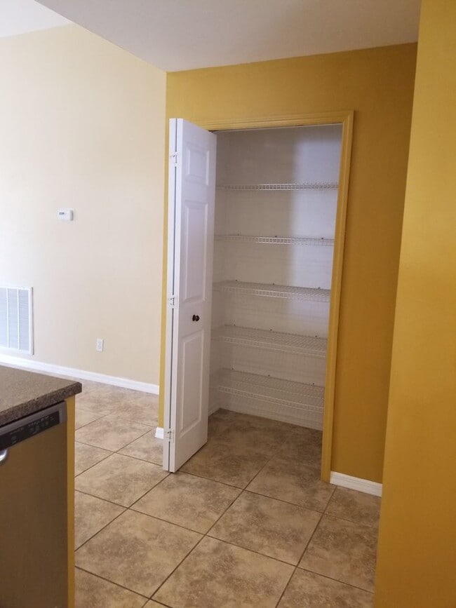 Building Photo - 2321 SW 19th St