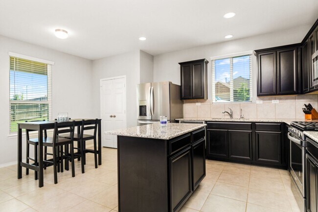 Building Photo - 4 bedroom 3 full bathroom on a large corner lot in Arcadia Ridge- Far West side of SA