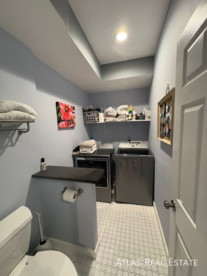 Building Photo - 6001 S Yosemite St