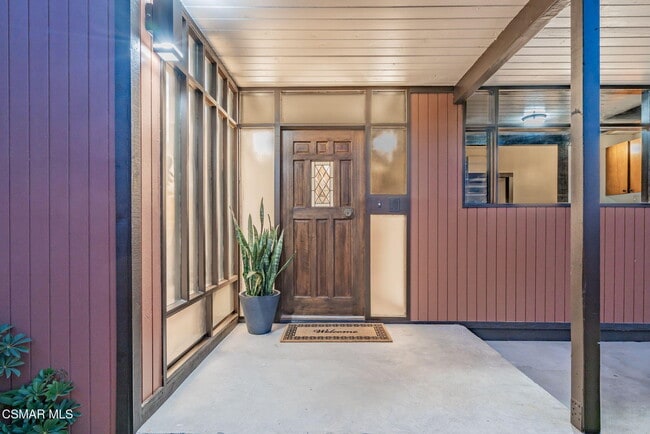 Building Photo - 1411 Ojai Rd