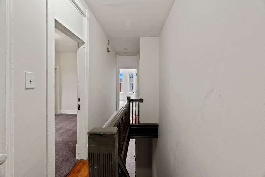 Building Photo - 3727 N 16th St