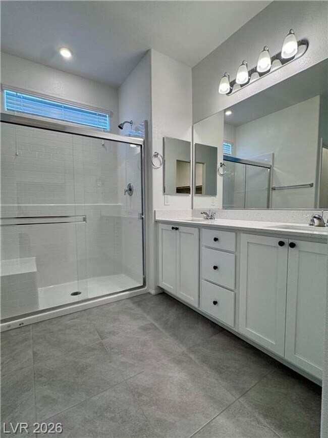 Building Photo - Brand-New Juniper Hills Townhome with 4 Bedrooms, Loft & Dual Balconies