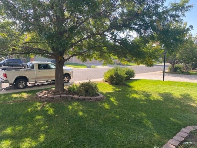 Building Photo - Fantastic 5 Bedroom Home in West Greeley
