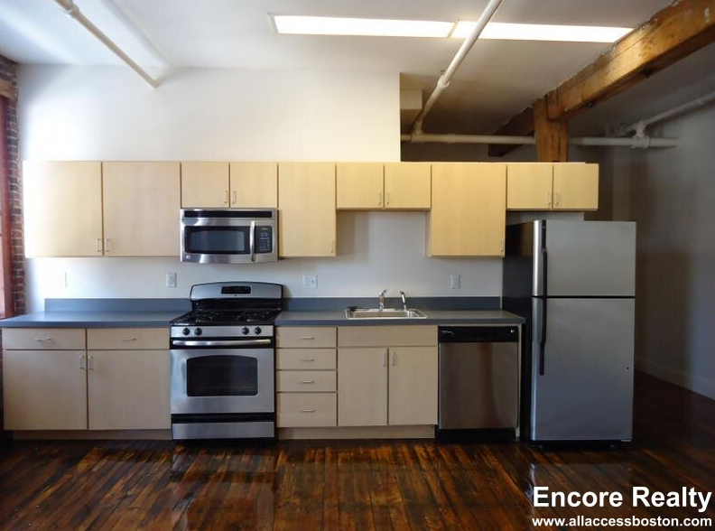 Building Photo - 804 Tremont St