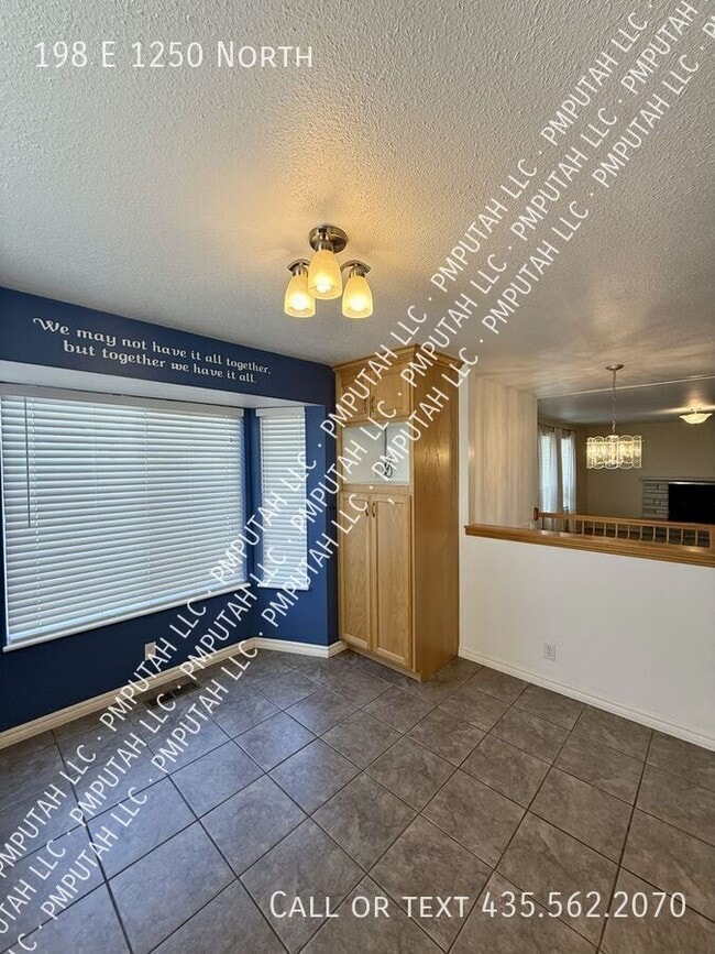 Building Photo - 198 E 1250 N