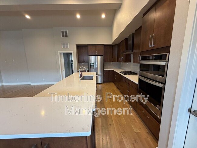 Building Photo - 3830 Bierstadt Lake Ct