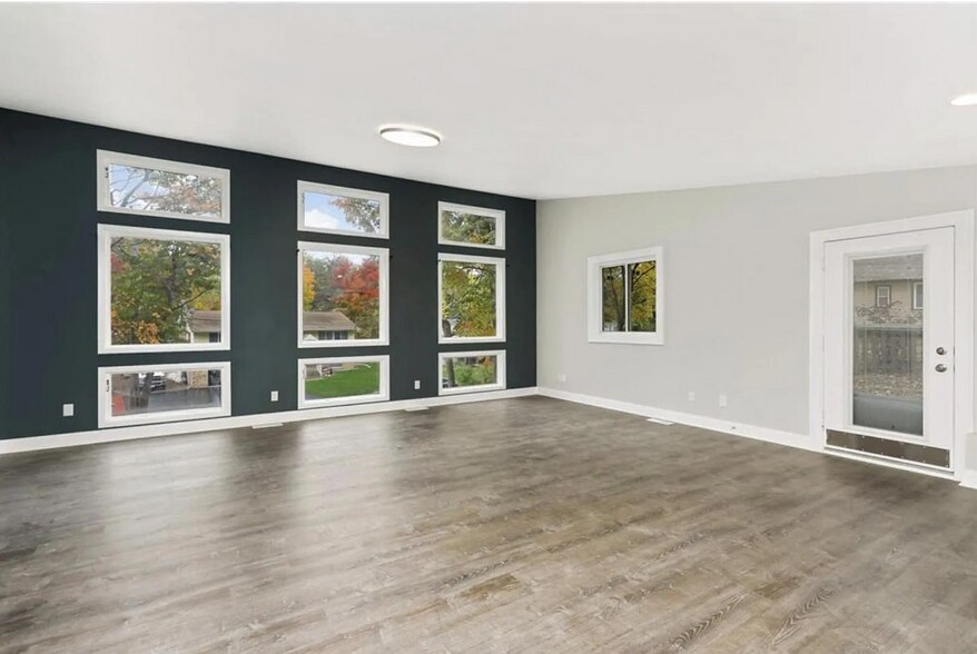 Building Photo - 4442 Dorchester Rd