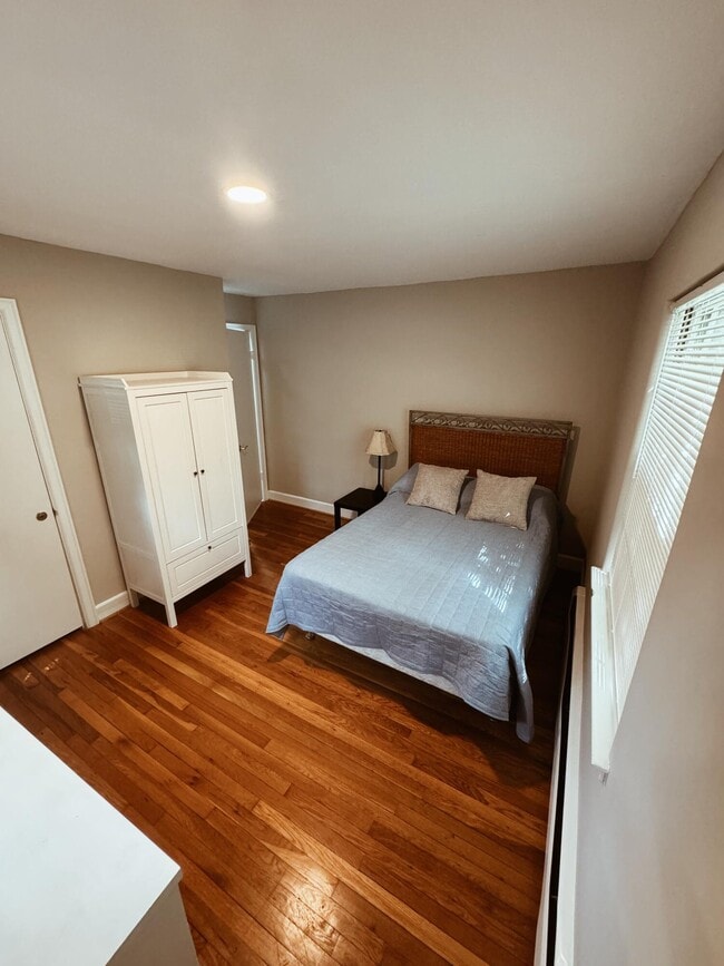 Building Photo - 474 Bob O Link Dr