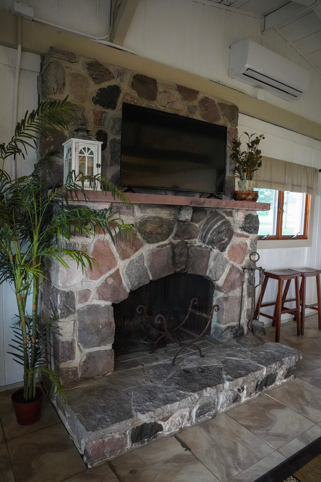 Building Photo - N3203 Ecker Lakeland Dr