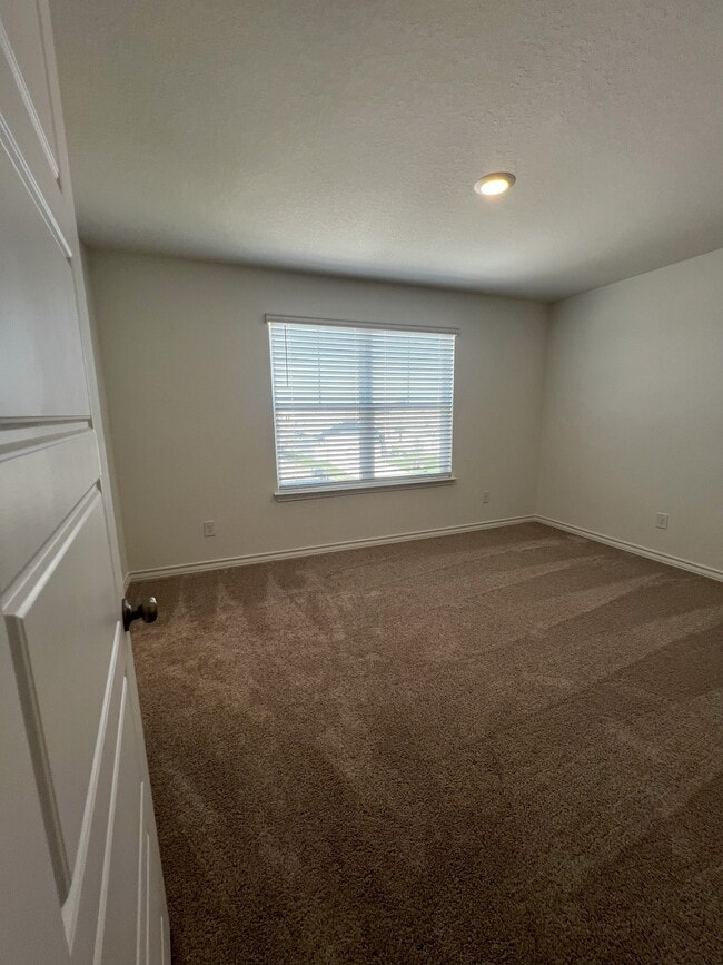 Building Photo - 4037 Lily Glade Ln