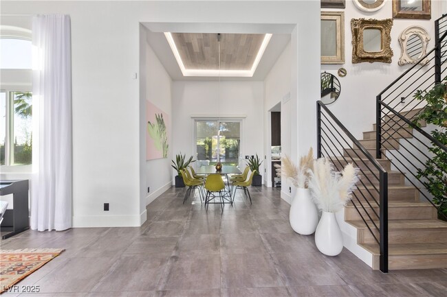 Building Photo - 9301 St James Cir