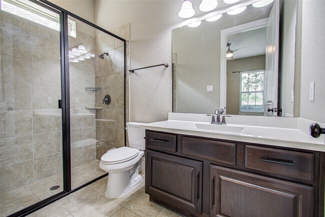 Building Photo - 2403 Orchard Way