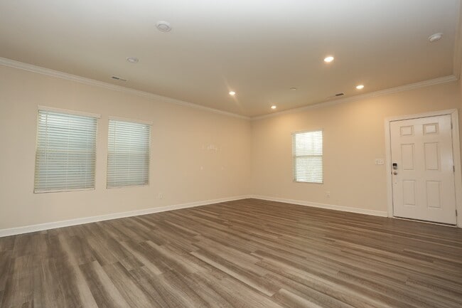 Building Photo - 12412 Larue Ln