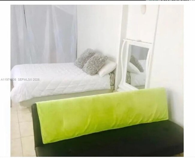 Building Photo - 2402 NW 42nd St