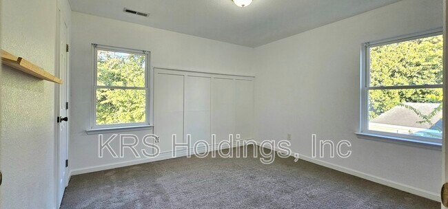 Building Photo - 3200 Armistead Dr