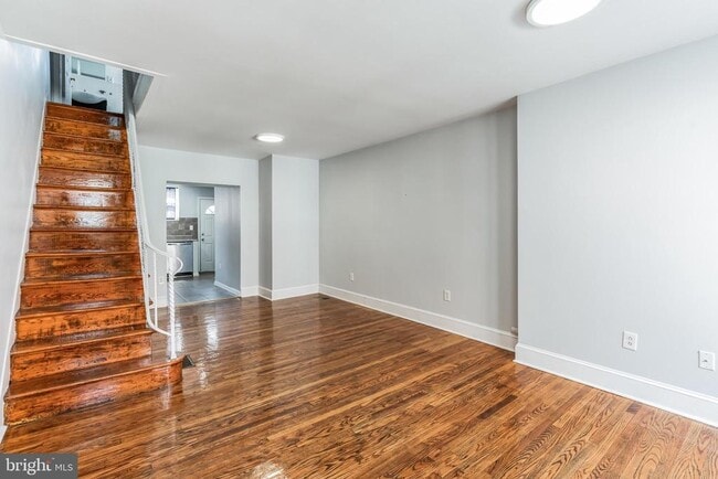 Building Photo - 1514 S Mole St