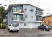 Building Photo - Phinney 12 Apartments