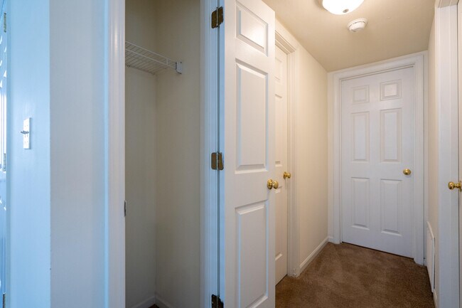 Building Photo - 3517 Prescott Dr