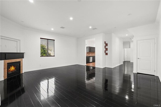 Building Photo - 10235 Independence Ave